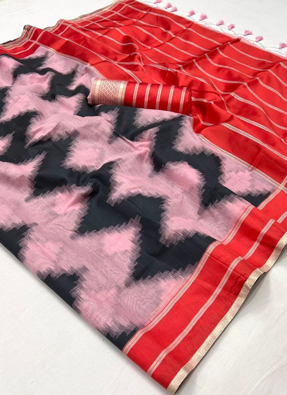 Nakshatra  Pink  Geometric Zigzag saree