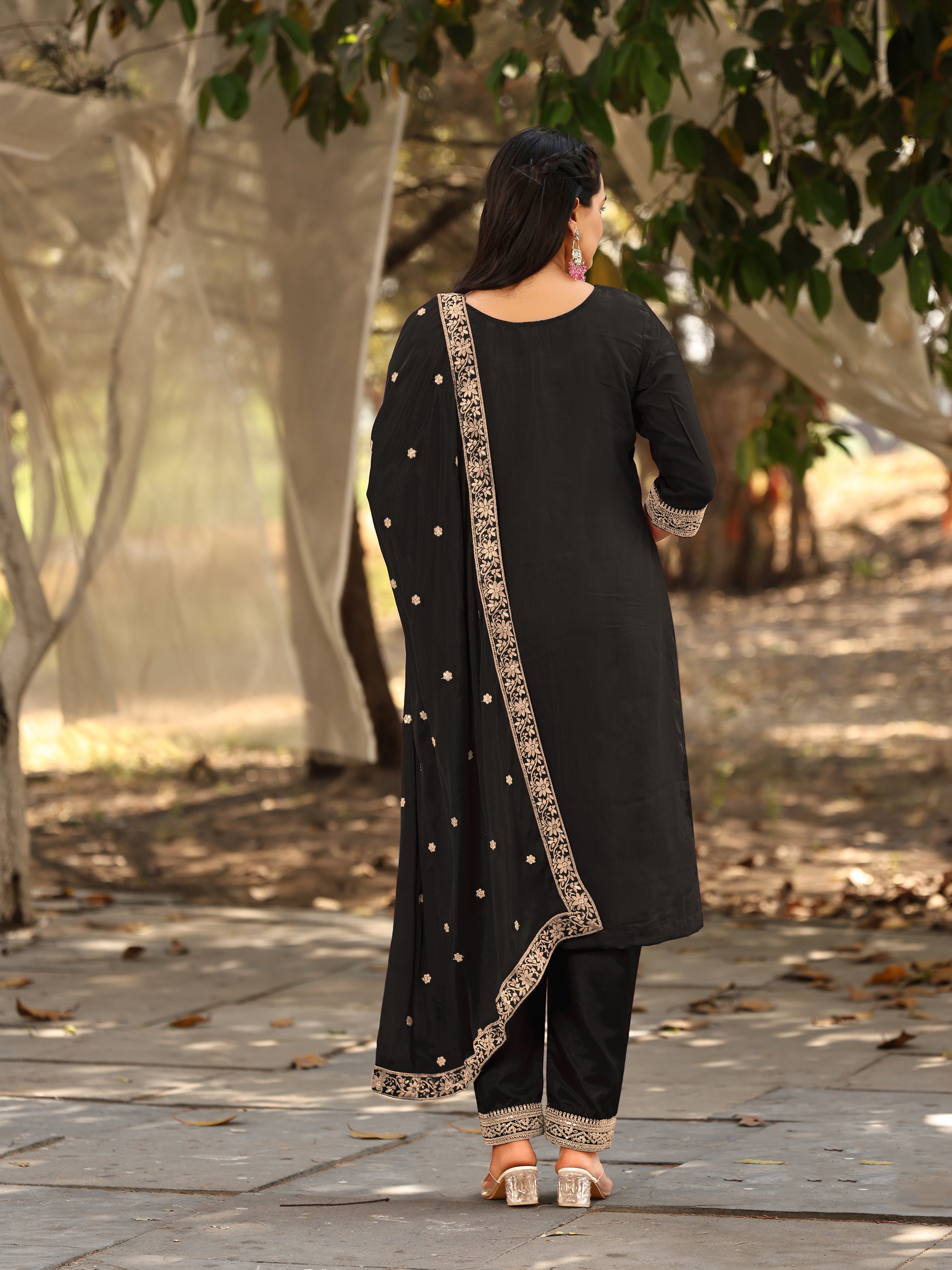 Nakshatra Black Viscose Jaquard Suit Set